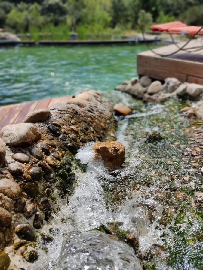 Apartamento L'Etang Des Cigales Uchaux Exterior foto